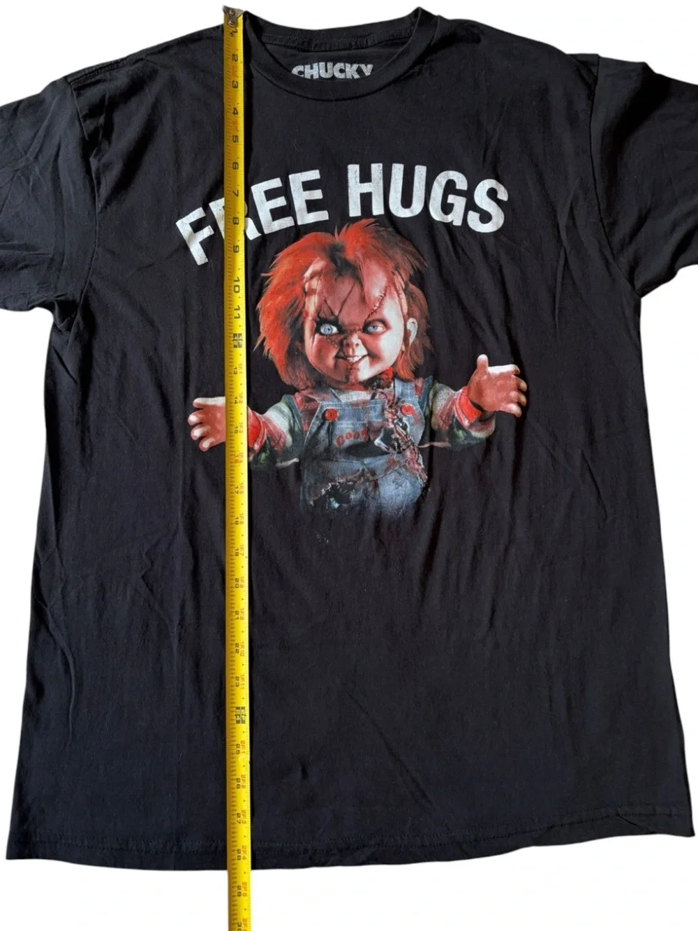 Chucky Black Short Sleeve 'Free Hugs' Graphic T-Shirt Youth Size Large
